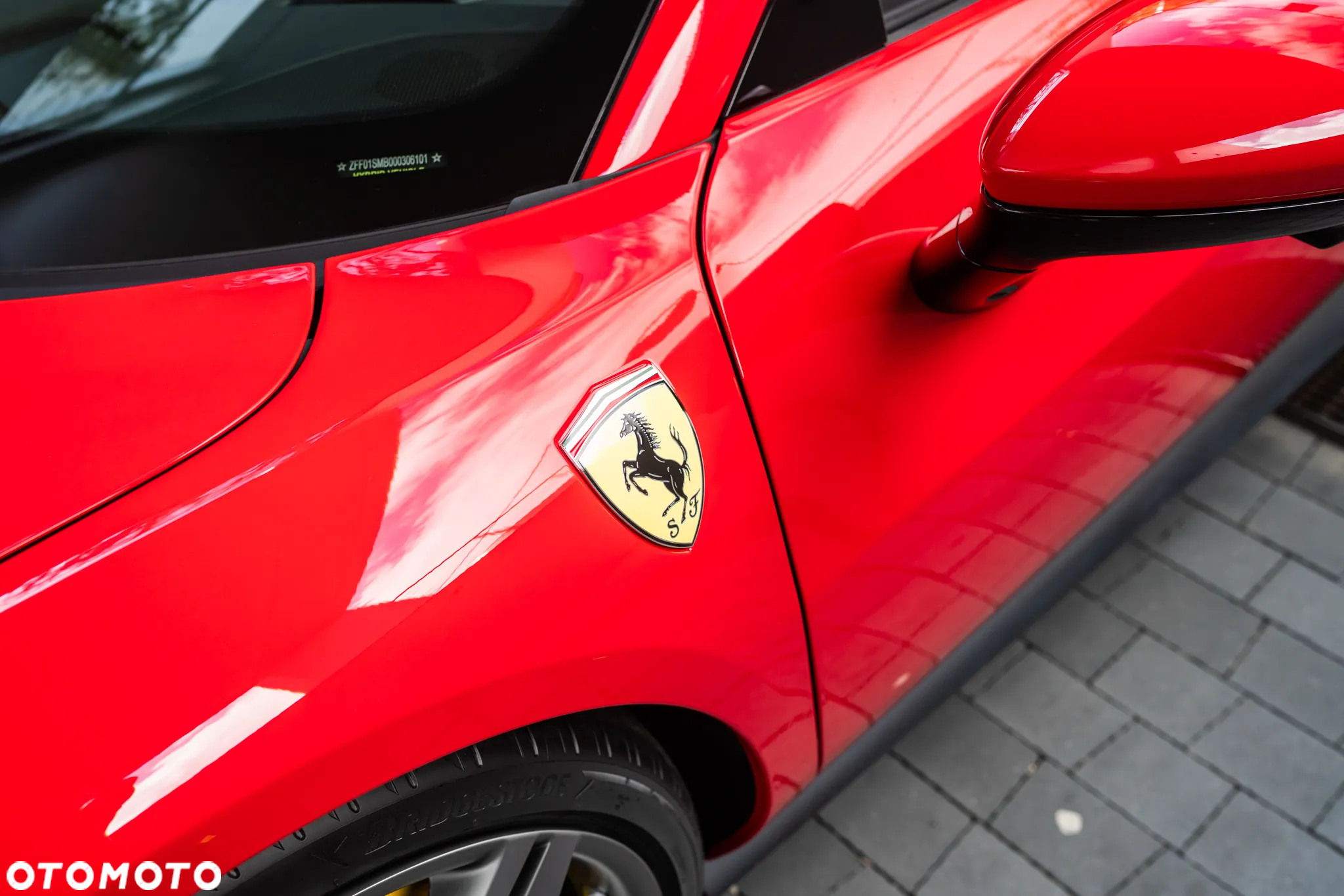 Ferrari 296 GTS - 12