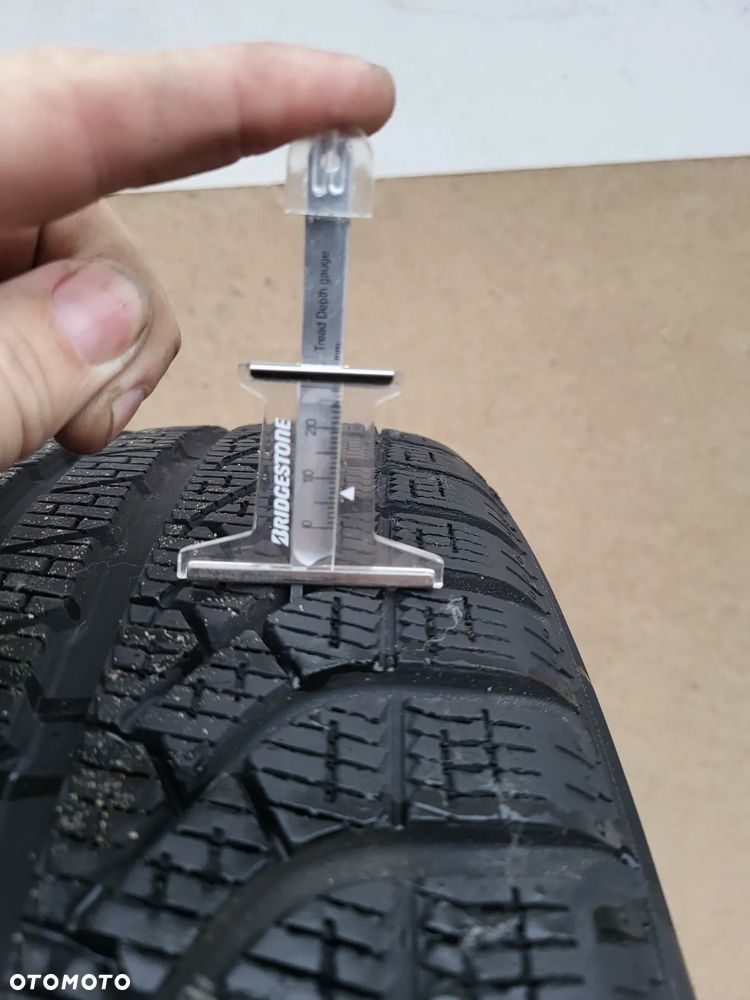 235 50 19 PIRELLI SOTTOZERO WINTER 210 SERIE 2 AO 23r 6.5mm - 5