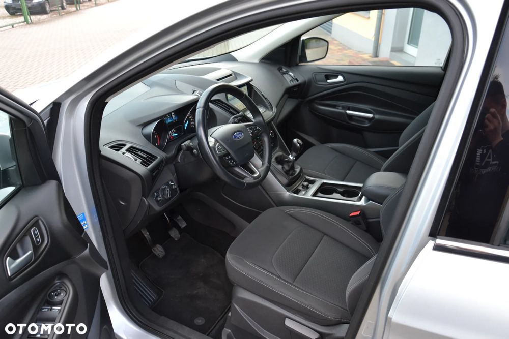 Ford Kuga 2.0 TDCi 4x4 Black & Silver - 16