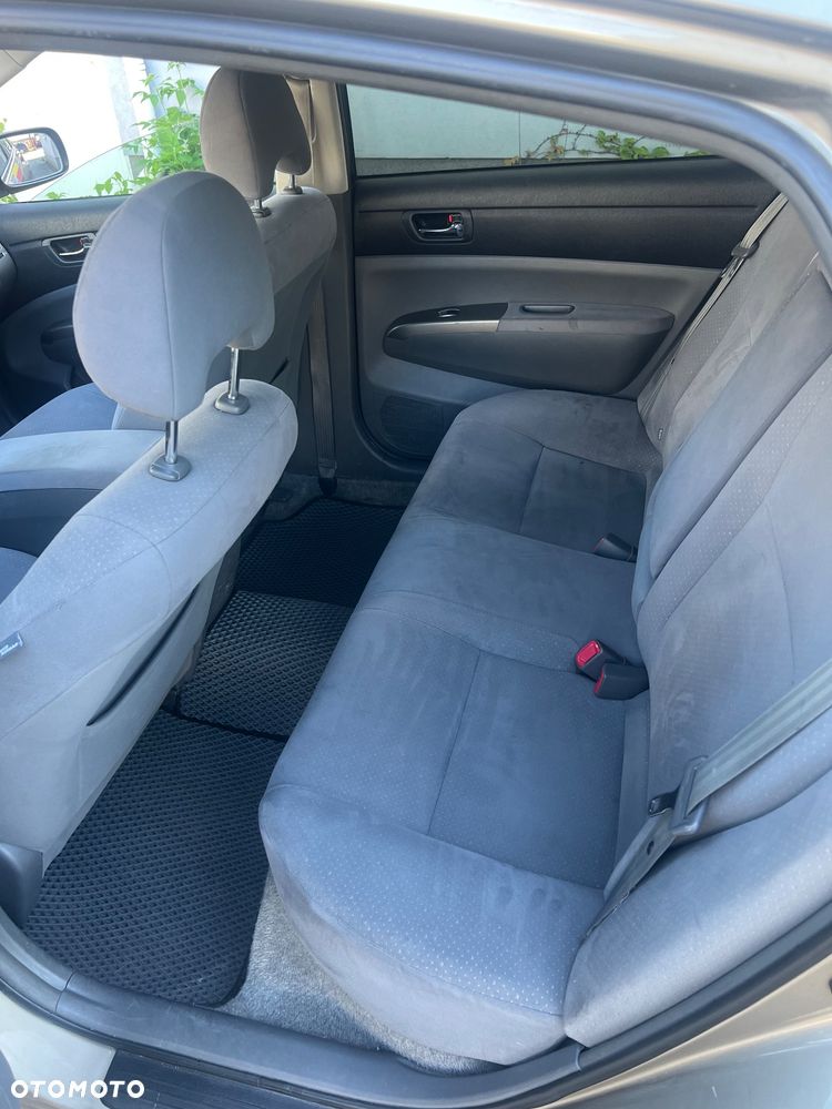 Toyota Prius 1.5 VVT-i Prestige - 8