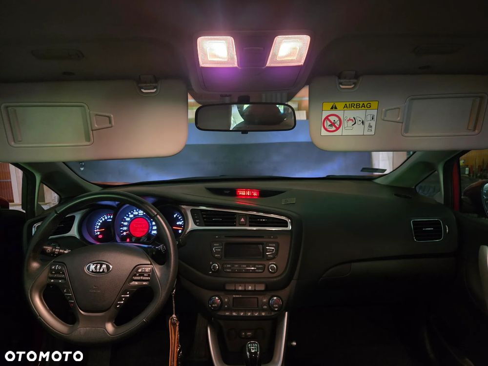 Kia Ceed 1.6 GDI L - 24