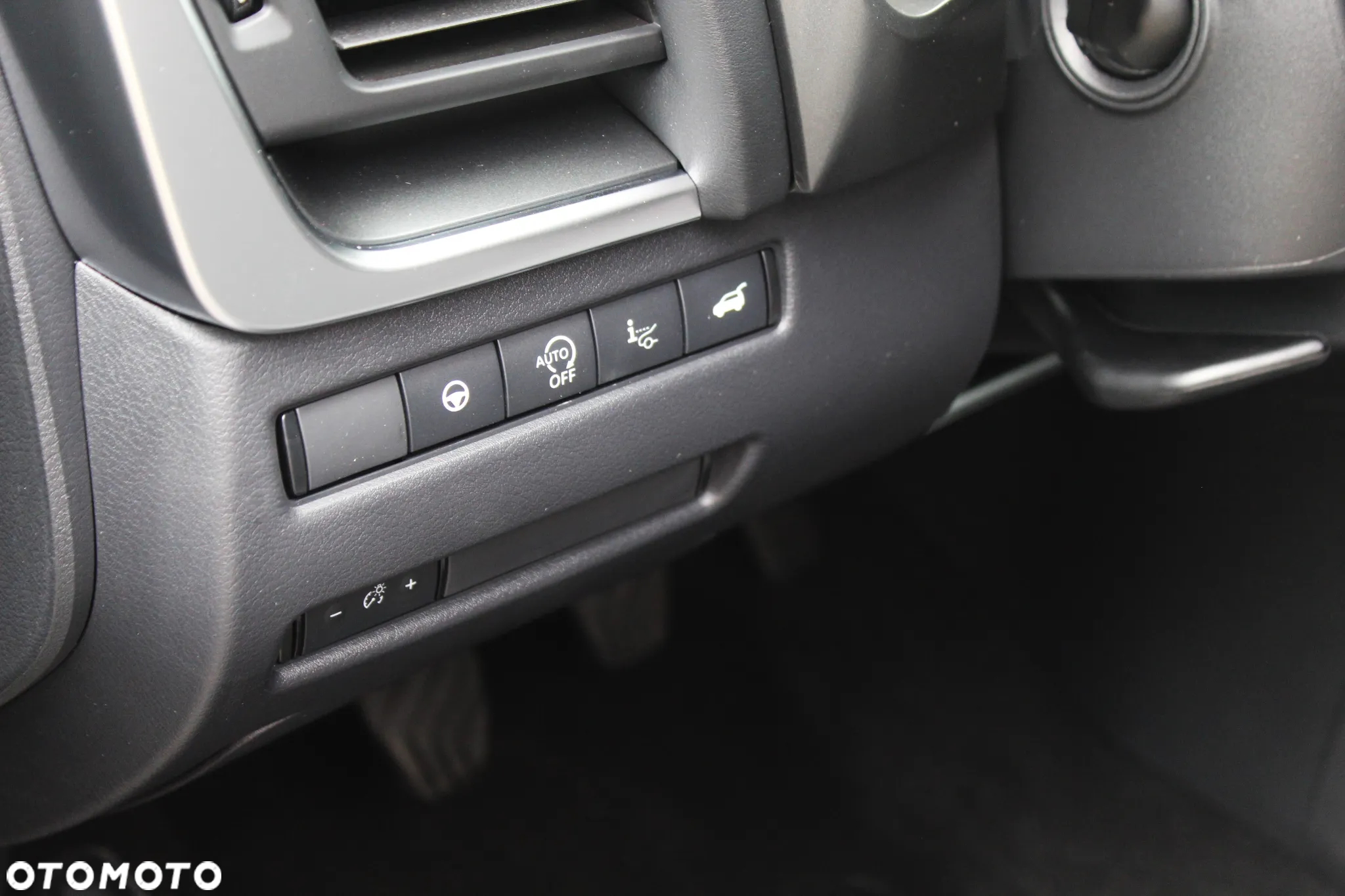 Nissan Qashqai 1.3 DIG-T mHEV N-Connecta - 19