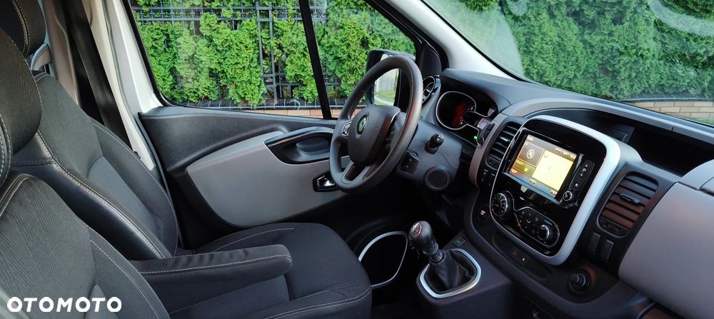 Renault TRAFIC LONG BRYGADÓWKA 6 OSÓB - 7