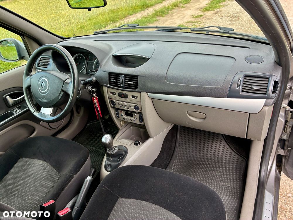 Renault Thalia 1.2 16V All Inclusive Euro5 - 25