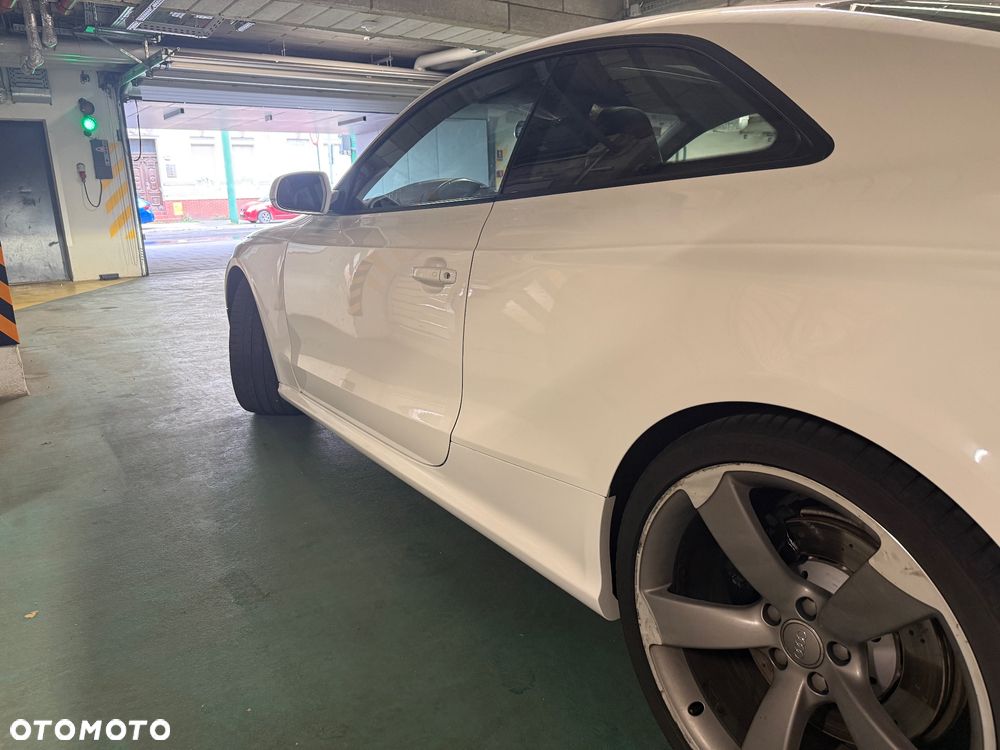 Audi RS5 Coupé Standard - 12