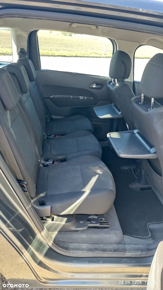 Peugeot 5008 1.6 HDi Active - 24