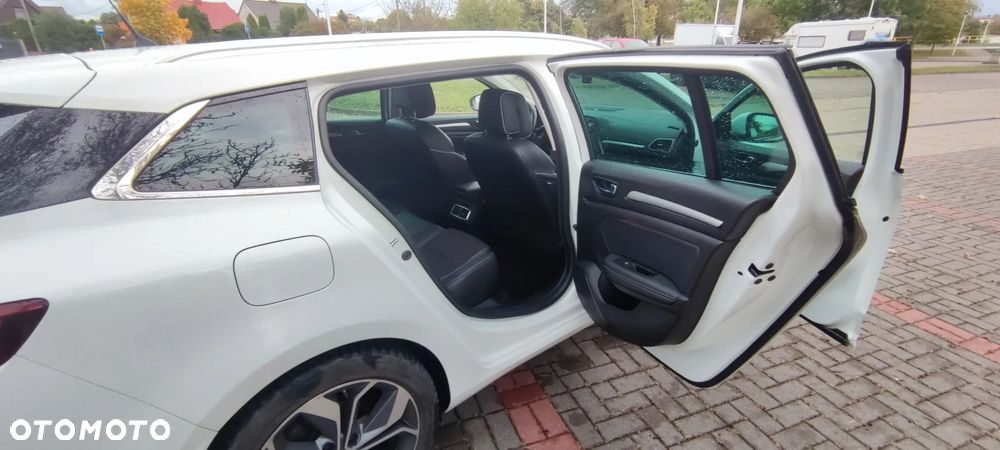 Renault Megane ENERGY TCe 130 Start & Stop Bose Edition - 25