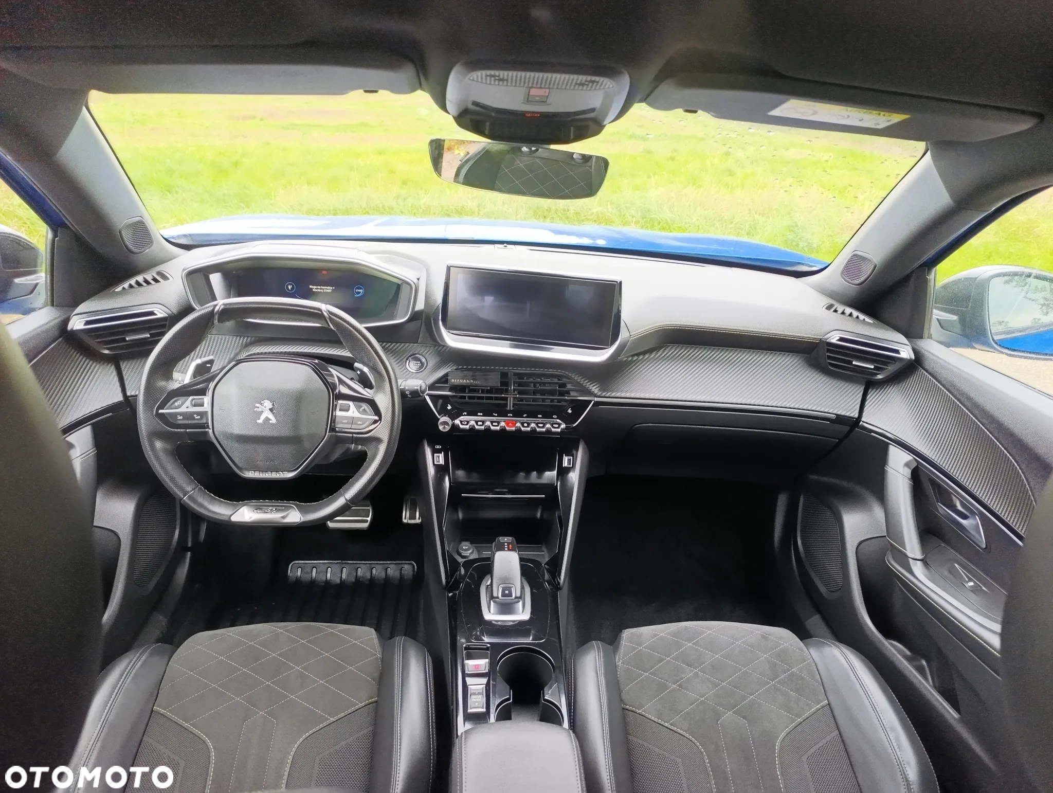 Peugeot 2008 PureTech 155 EAT8 GT Pack - 11