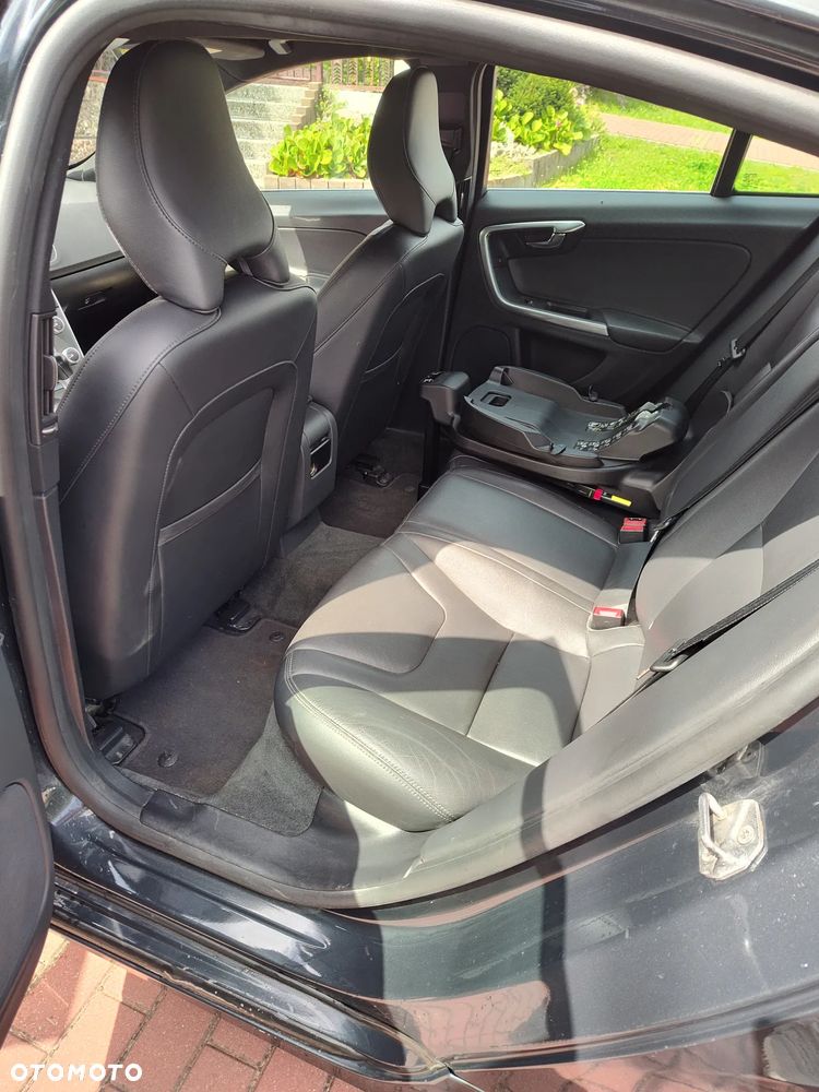 Volvo S60 D3 Drive-E R-Design Kinetic - 14