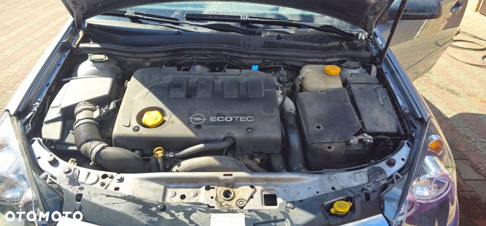 Opel Astra 1.9 CDTI DPF Sport - 9