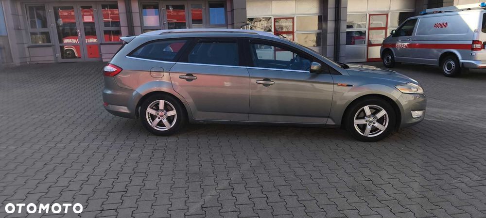 Ford Mondeo - 4