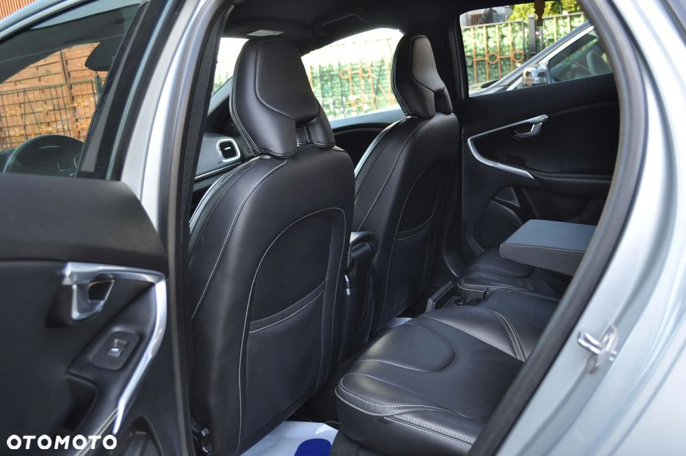 Volvo V40 D2 RDesign - 19