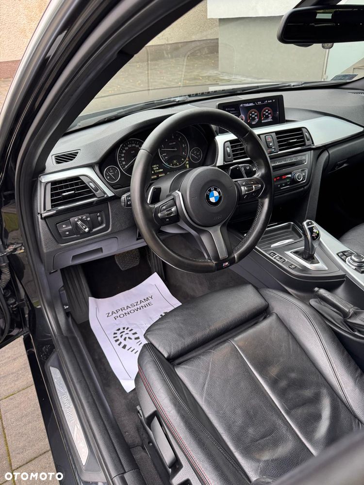 BMW Seria 3 330d Sport Line - 33