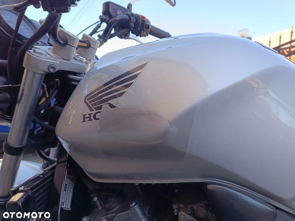 Honda CBF - 4