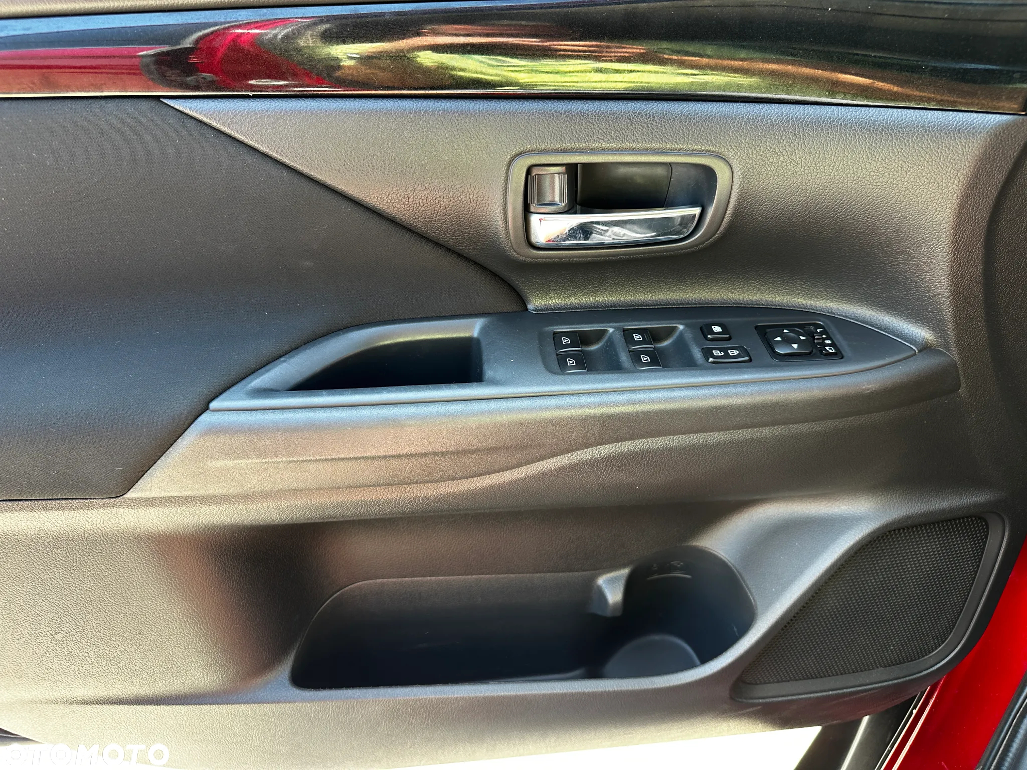 Mitsubishi Outlander - 19