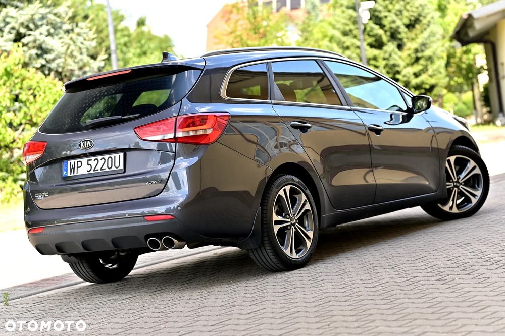 Kia Ceed 1.6 CRDi SCR GT-Line DCT - 4