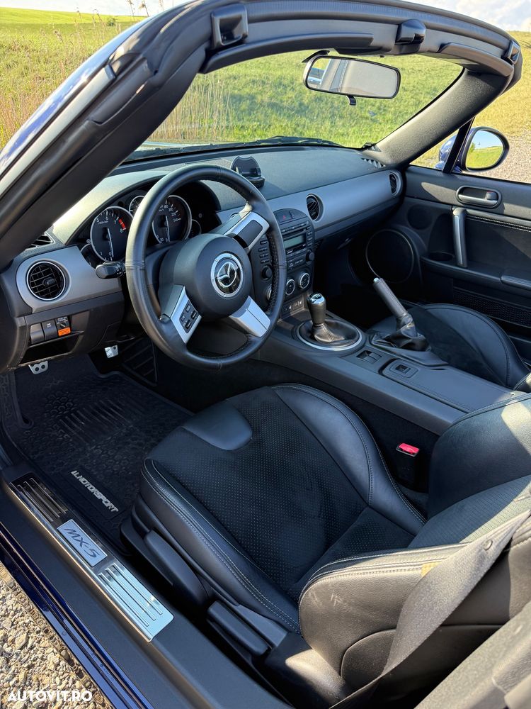 Mazda MX-5 2.0i RC REVOLUTION - 3