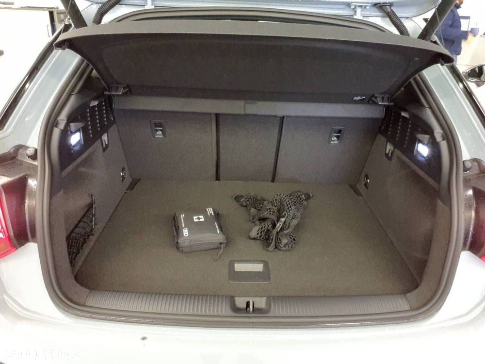 Audi SQ2 - 29