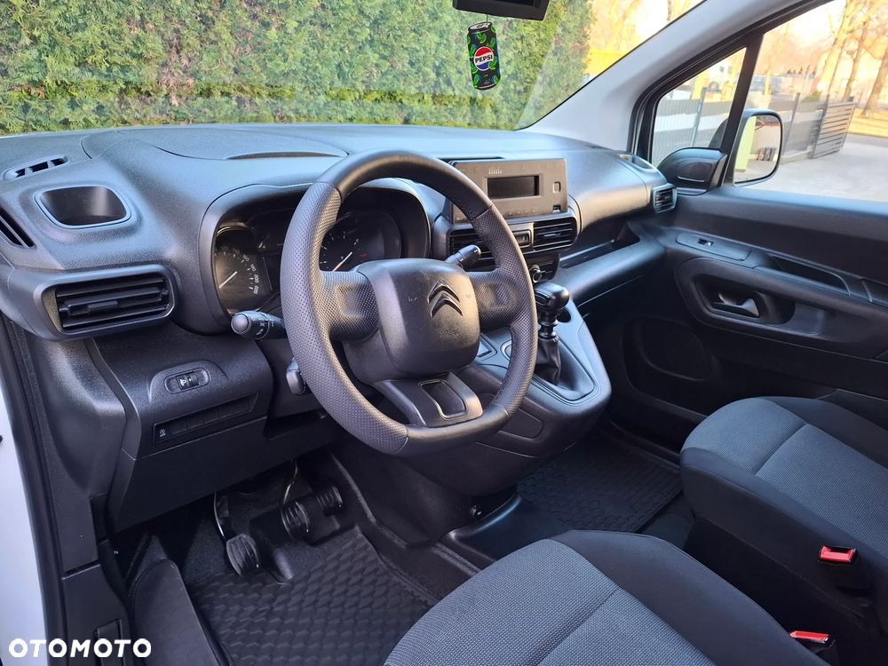 Citroën BERLINGO - 11