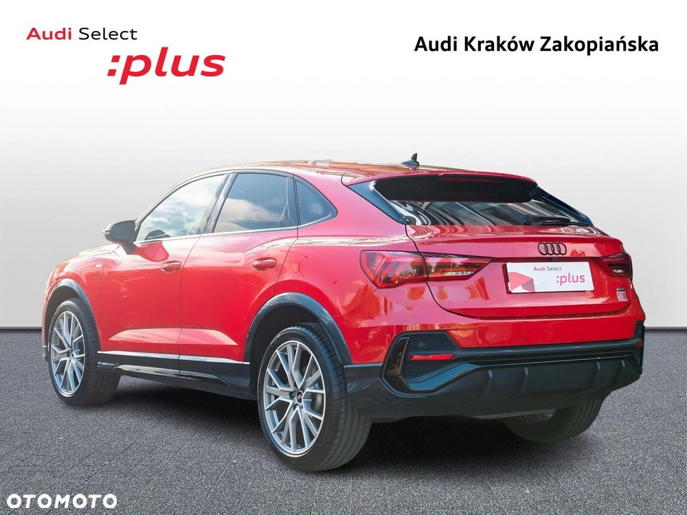 Audi Q3 Sportback - 8