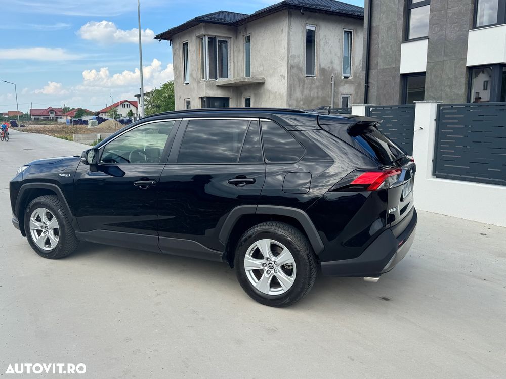 Toyota RAV4 - 16