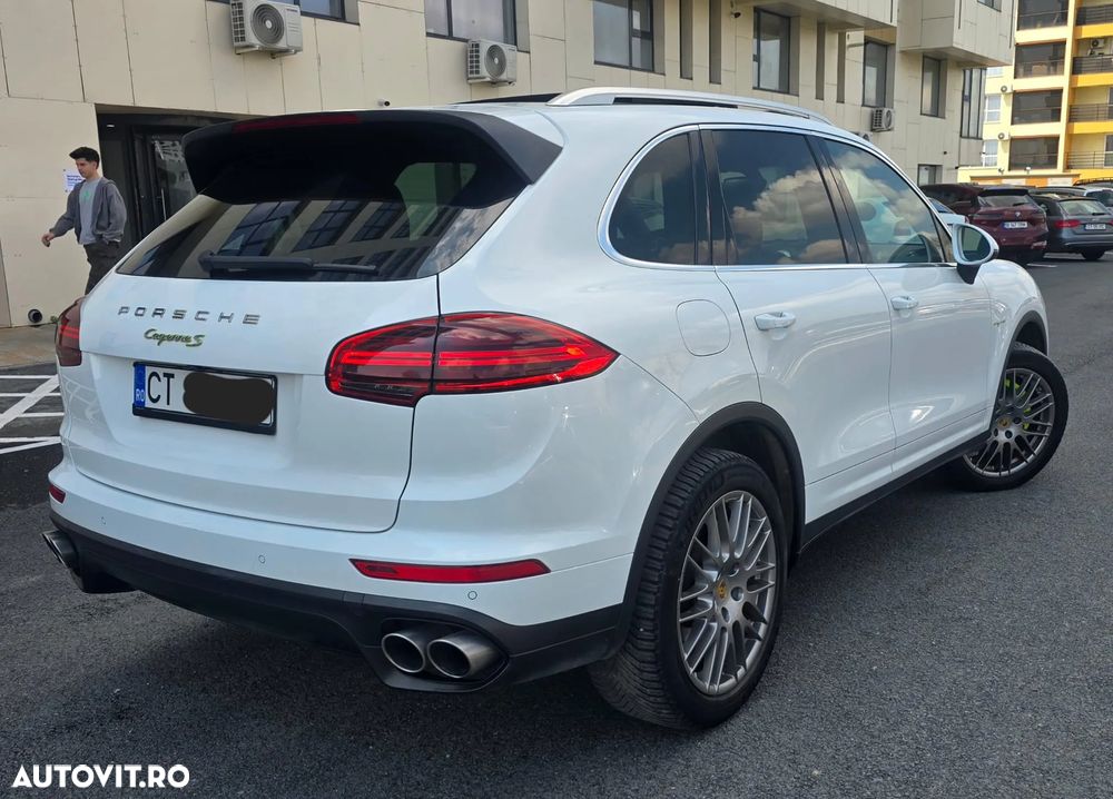 Porsche Cayenne - 7