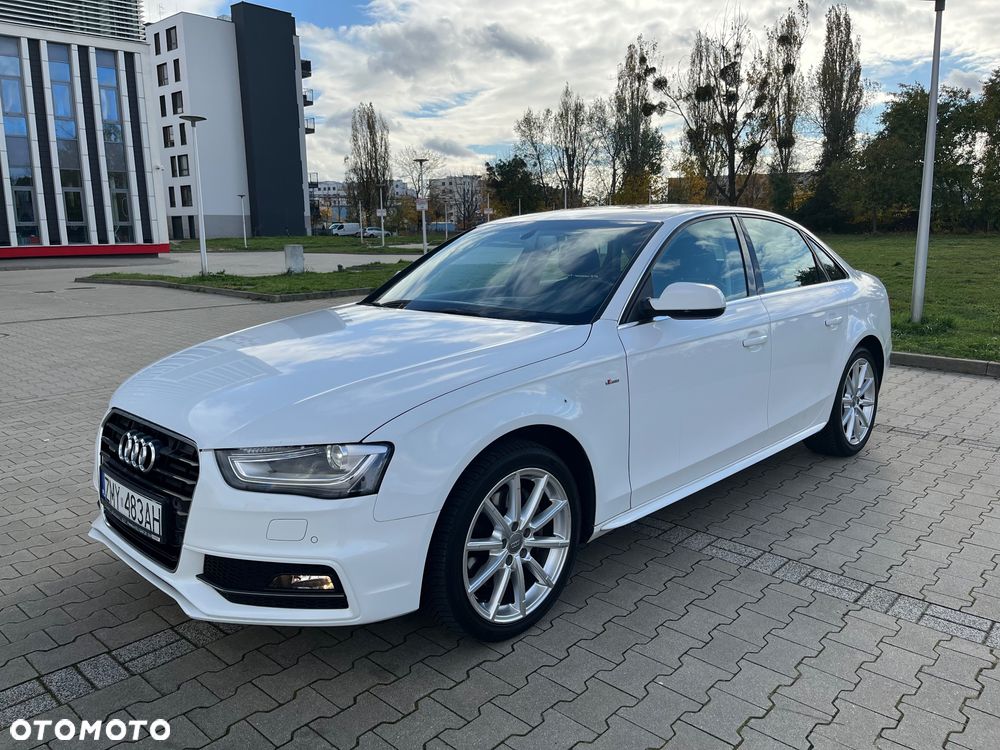 Audi A4 Limousine 2.0 TFSI quattro S tronic S line Sportpaket - 2