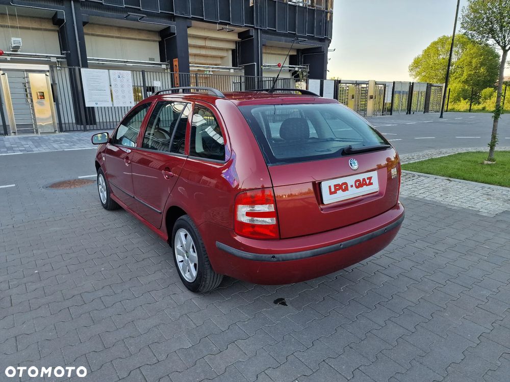 Skoda Fabia - 4