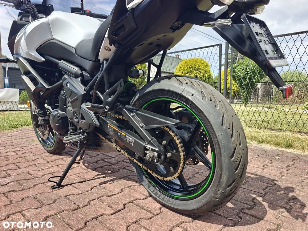 Kawasaki Versys 650 - 25