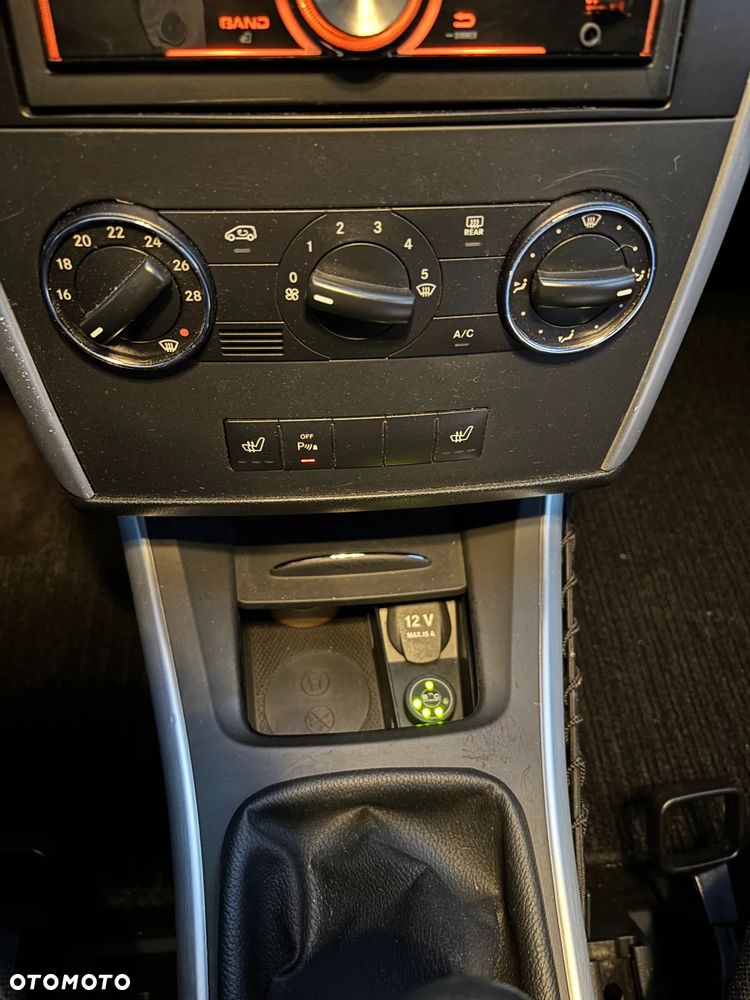 Mercedes-Benz Klasa B 150 Special Edition - 36