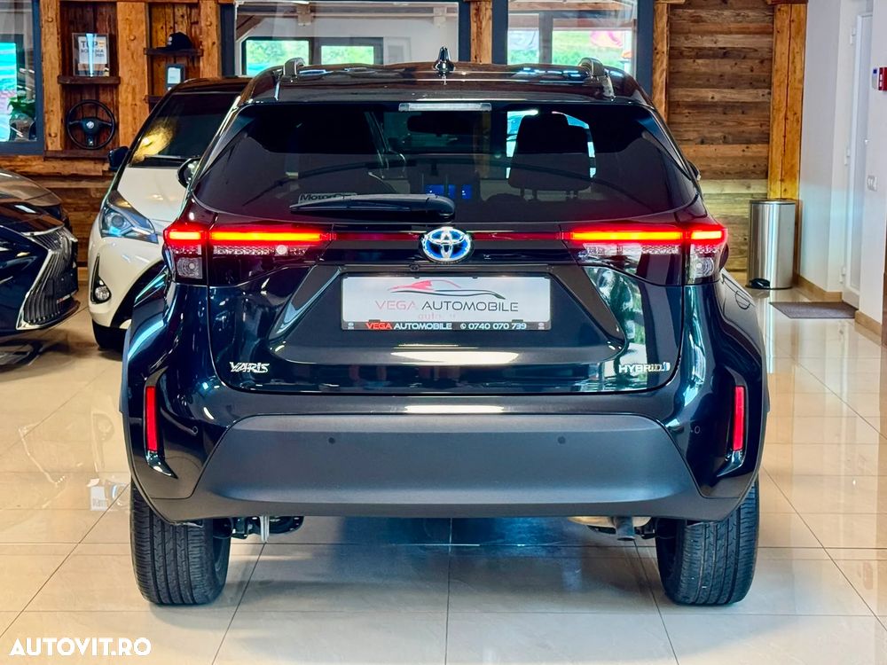 Toyota Yaris Cross 130 1.5 VVT-i Team Deutschland - 3