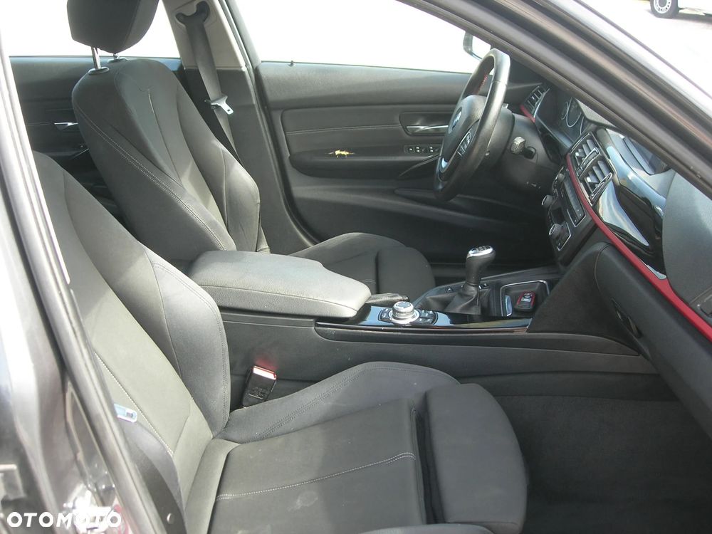 BMW Seria 3 316d Sport Line - 21
