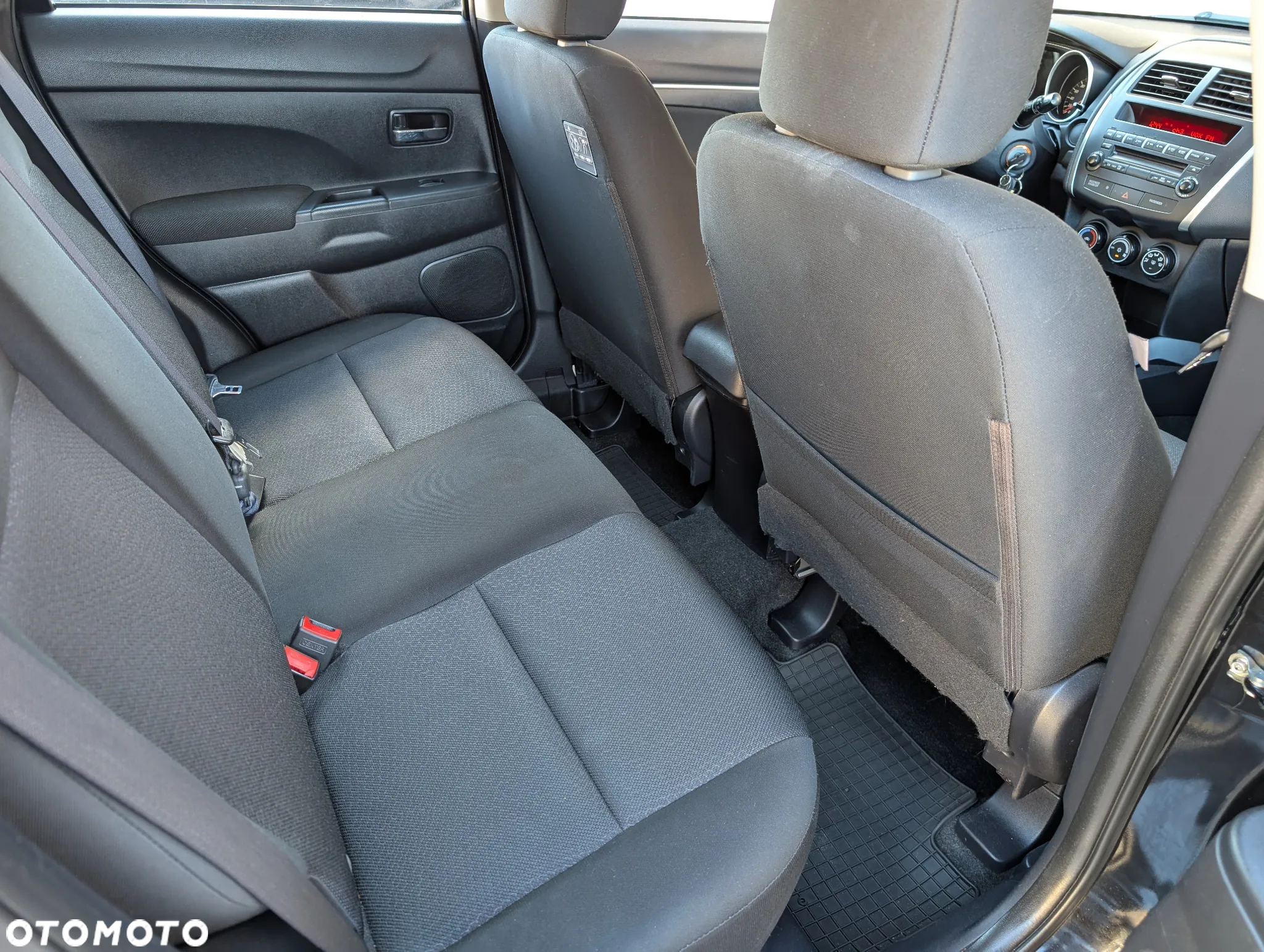 Mitsubishi ASX 1.6 Inform - 24