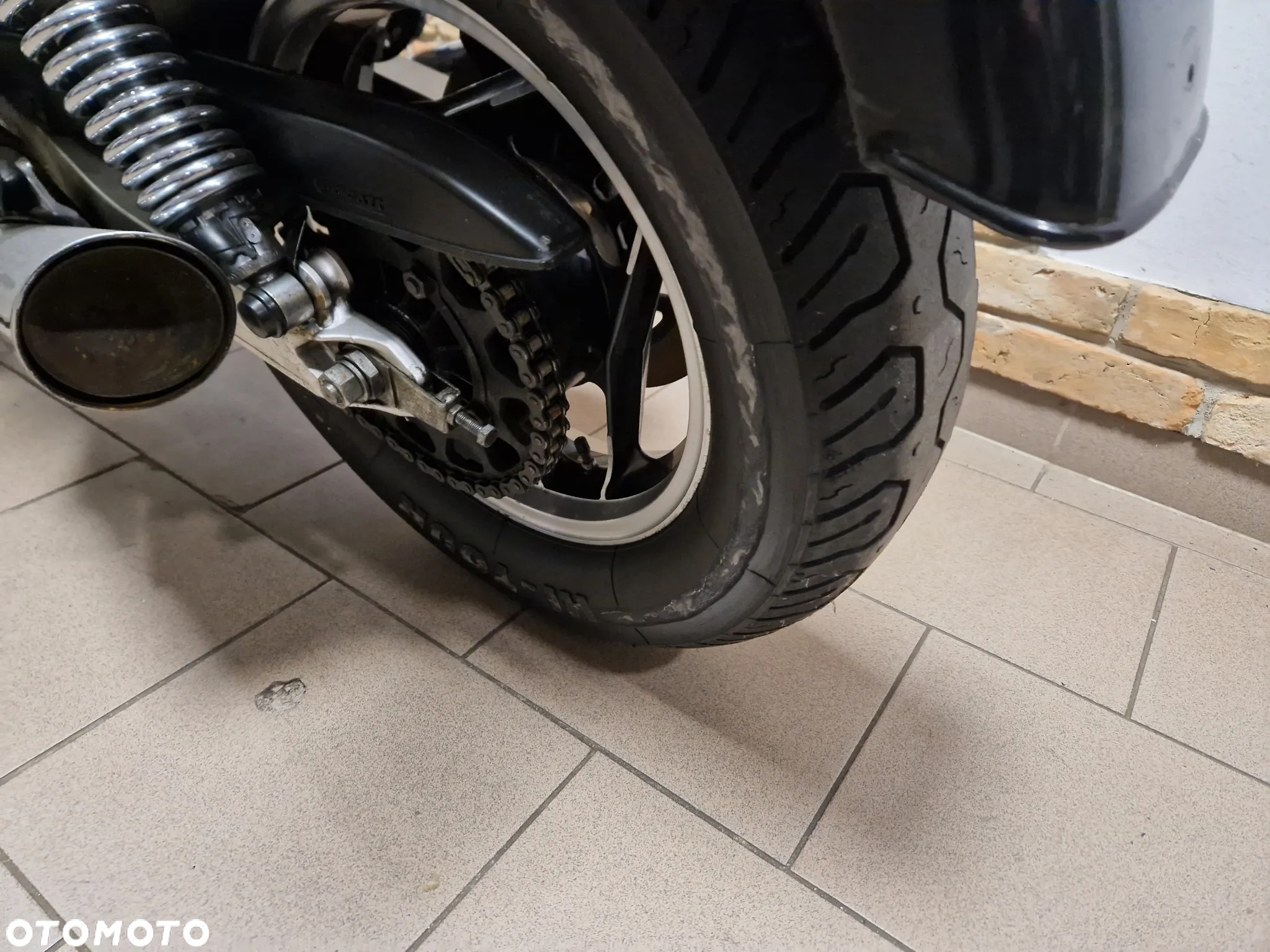 Ducati 750 - 18