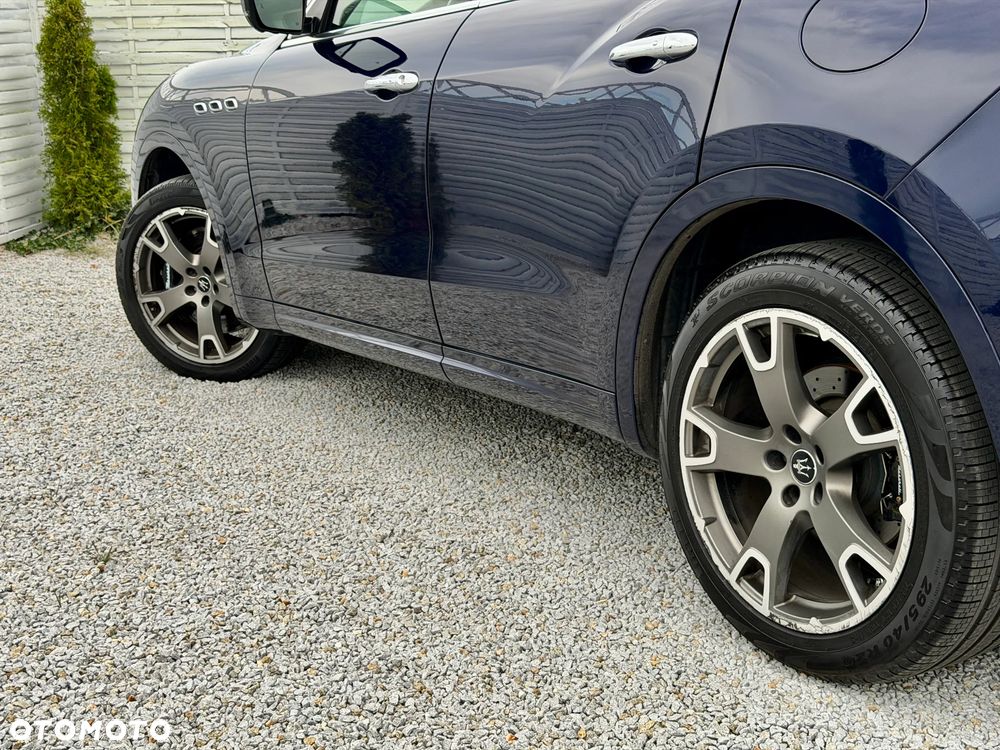 Maserati Levante S Q4 - 27