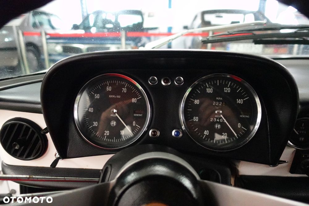 Alfa Romeo Spider - 20
