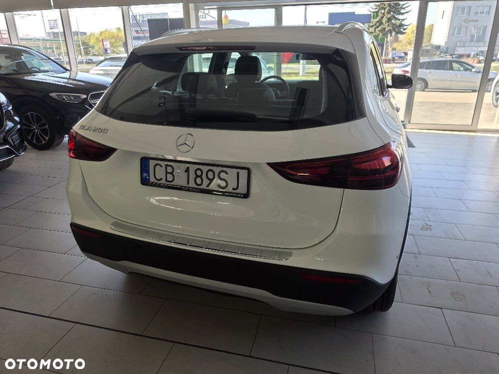 Mercedes-Benz GLA 200 Style - 5
