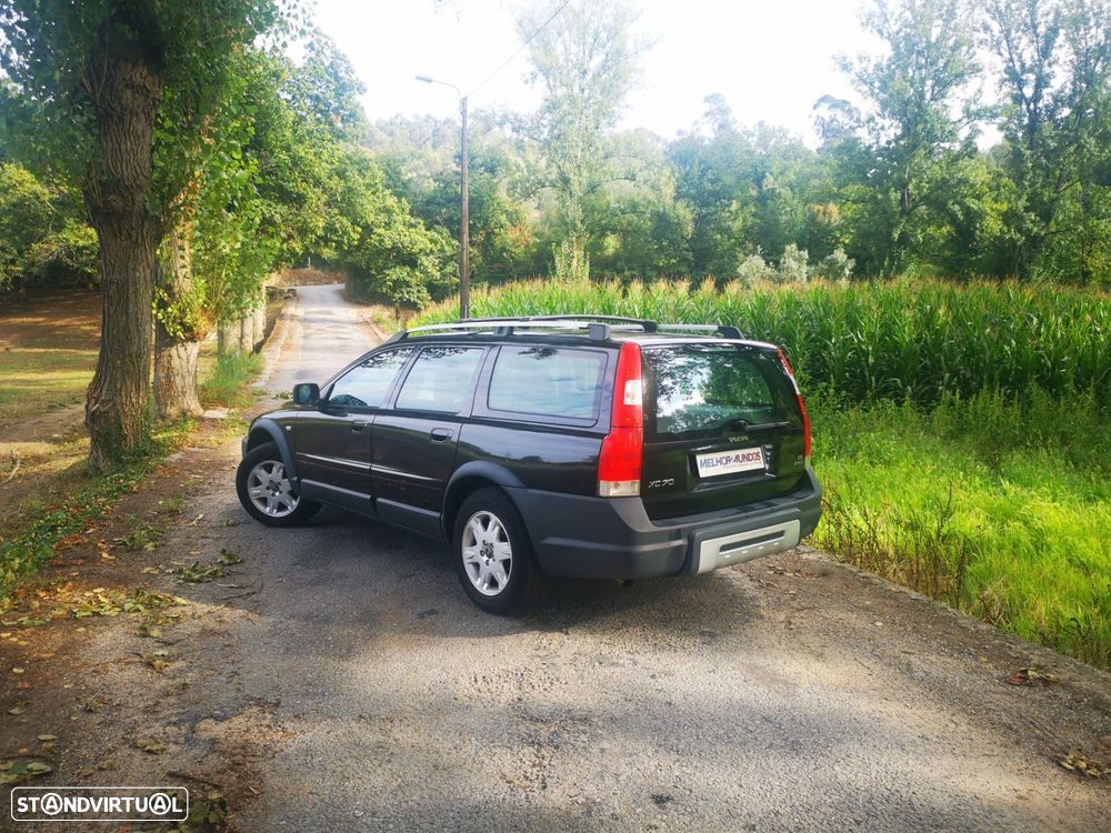 Volvo XC 70 D5 Nivel 2 Auto. - 2