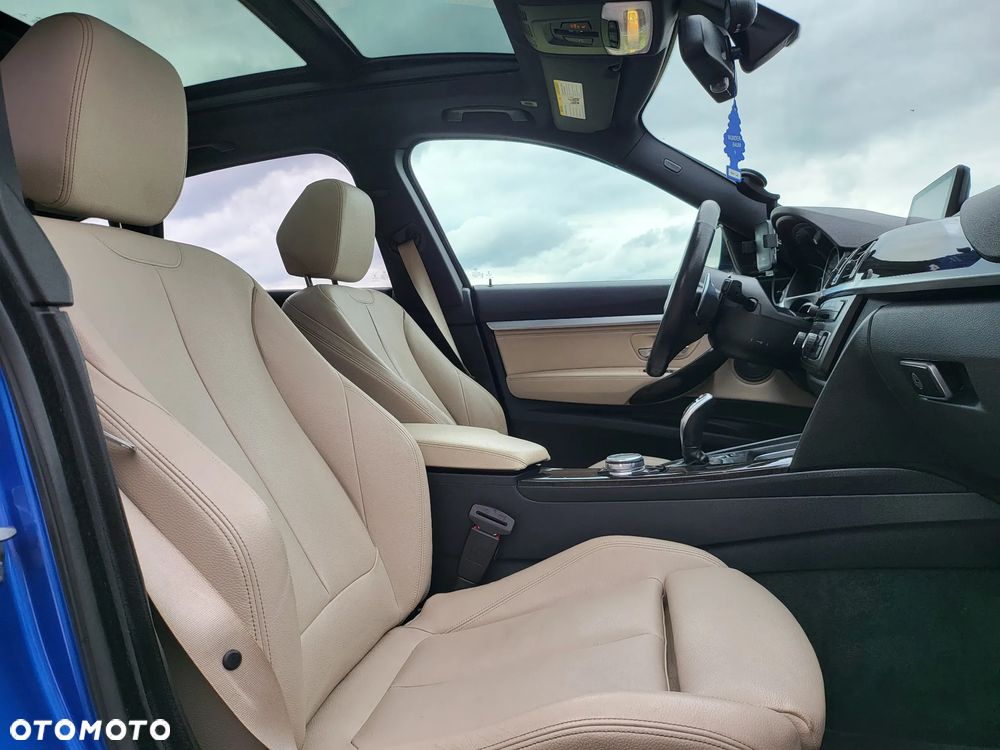 BMW Seria 3 328i Touring xDrive Sport-Aut Luxury Line - 22