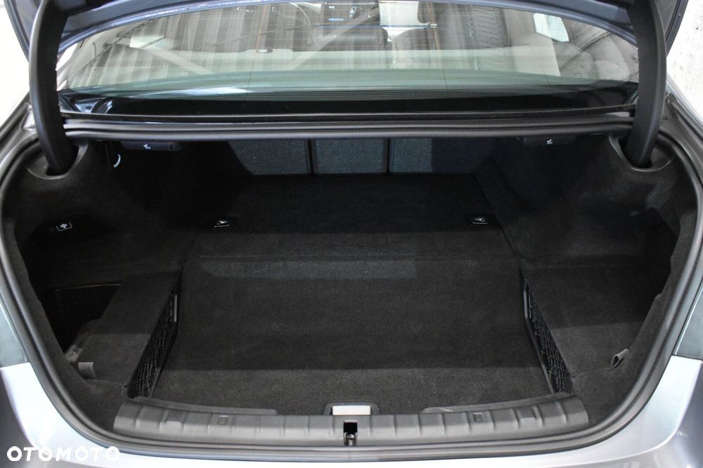 BMW Seria 5 530e xDrive M Sport sport - 23