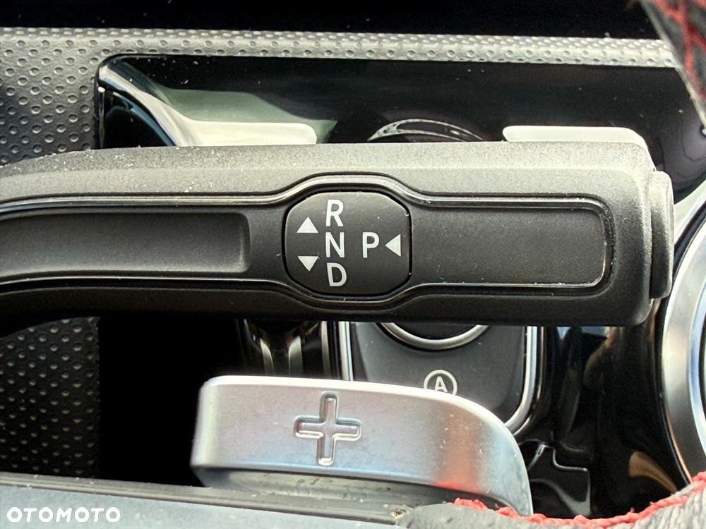 Mercedes-Benz CLA - 28
