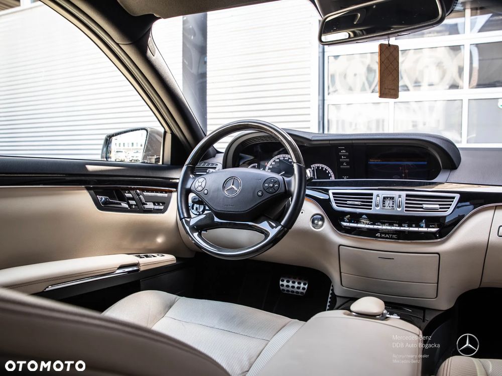 Mercedes-Benz Klasa S 500 BlueEFFICIENCY 4-Matic - 25