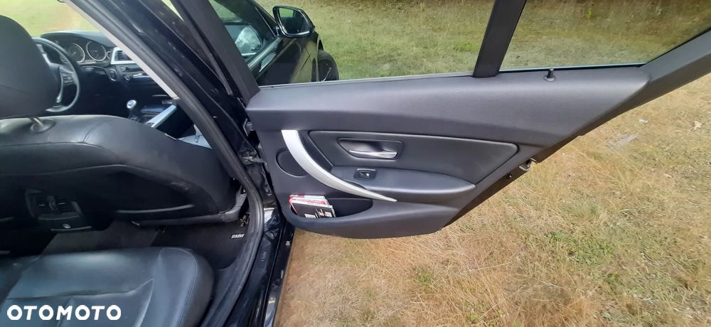 BMW Seria 3 328i - 20