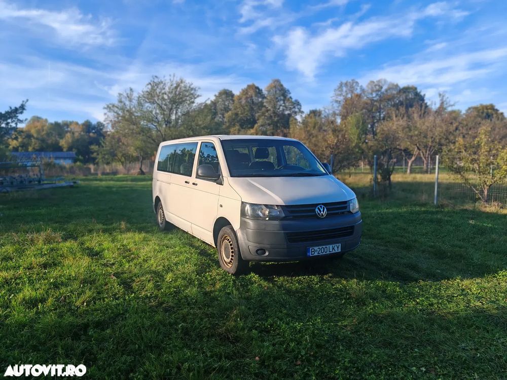 Volkswagen Transporter Multivan Comfortline Scurt - 9