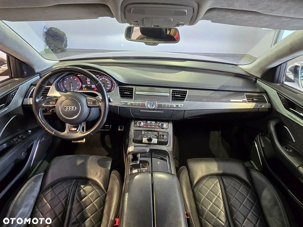 Audi S8 - 20