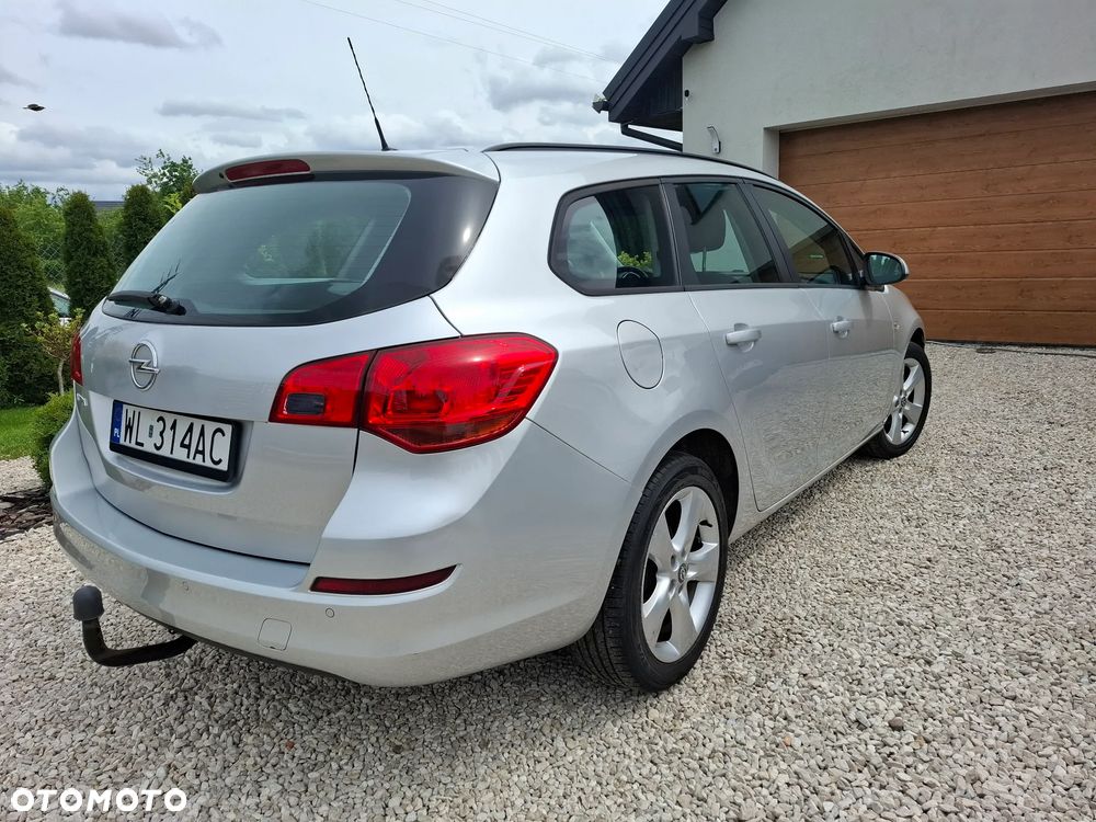 Opel Astra 1.6 Innovation - 16