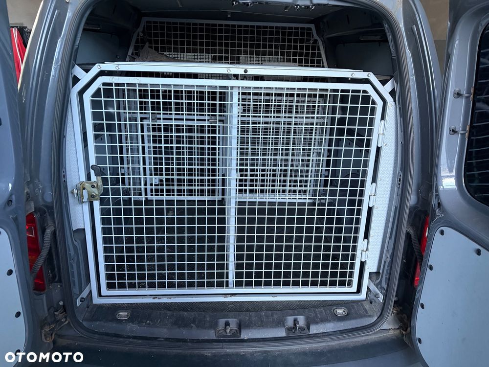 Volkswagen Caddy Maxi - 21