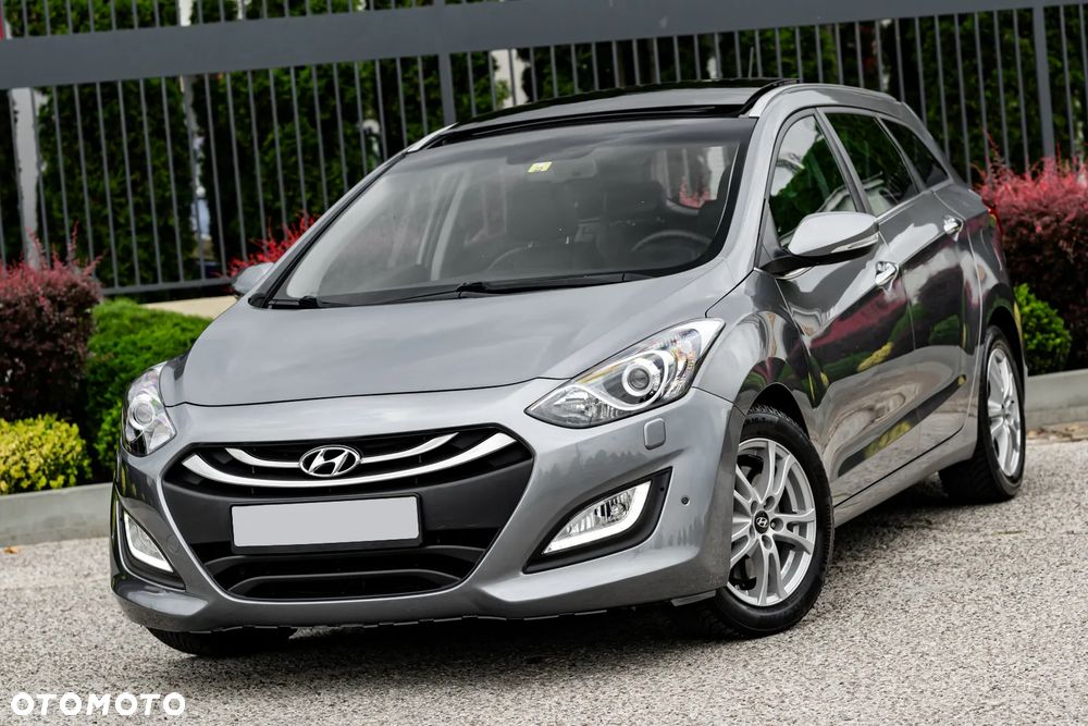 Hyundai i30 blue Kombi 1.6 GDi YES Silver - 17