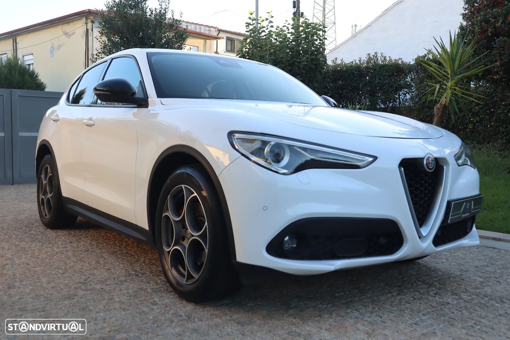 Alfa Romeo Stelvio 2.2 D AT8 — photo 2