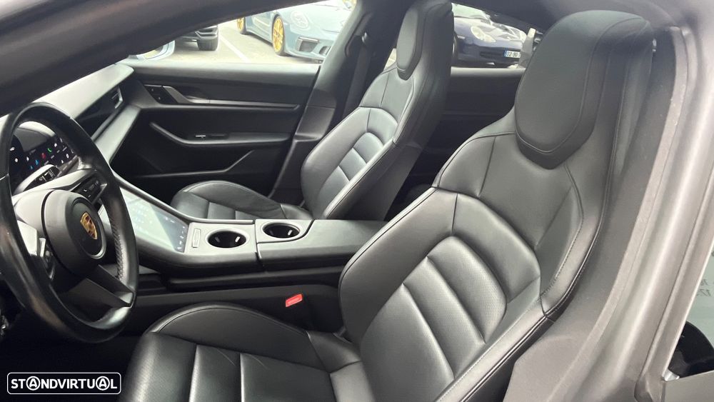 Porsche Taycan Standard - 13